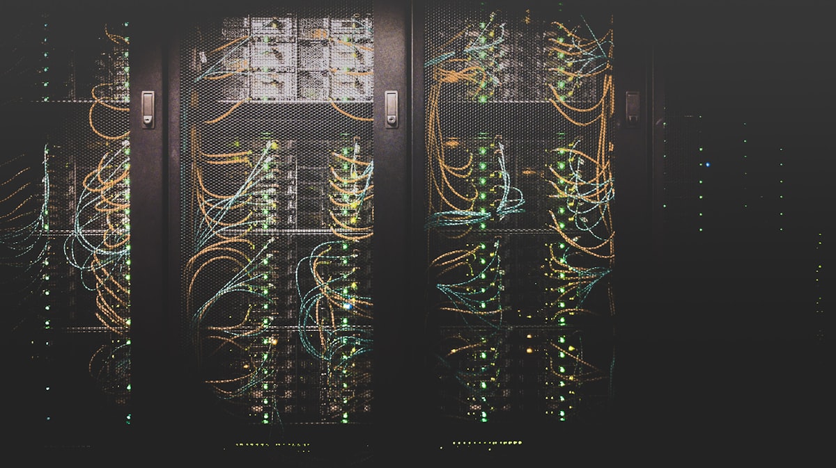 花 4.8 万美元自建 GPU 服务器，值不值？一位前 FAANG 工程师的真实账单