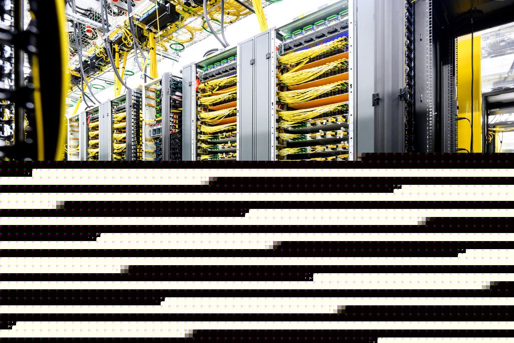 AWS 用随机图理论重写数据中心网络:Leaf-Spine 架构的终结者